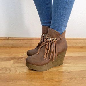 sbicca fringe wedge booties